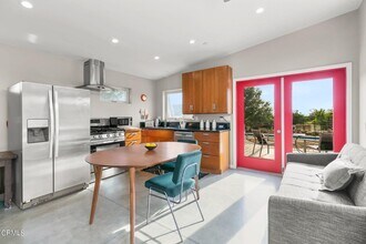 12135 Chumash Rd in Ojai, CA - Building Photo - Building Photo