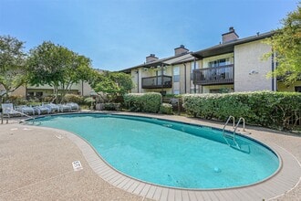 1500 Bay Area Blvd in Houston, TX - Building Photo - Building Photo