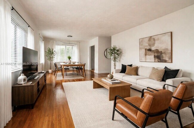 325 Majorca Ave in Coral Gables, FL - Building Photo - Building Photo