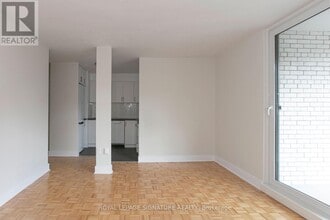 485 Huron St in Toronto, ON - Building Photo - Building Photo