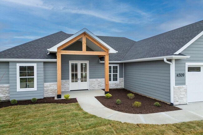 4509 Royal County Rd in Columbia, MO - Building Photo - Building Photo