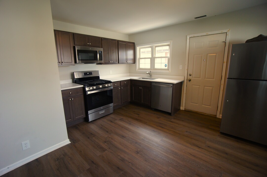 56 W 25th St, Unit Back in Chicago Heights, IL - Building Photo