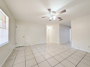 5086 Yacht Harbor Cir in Pensacola, FL - Building Photo - Building Photo