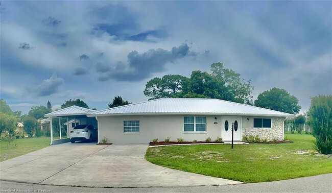 1409 Palm Way in Sebring, FL - Building Photo - Building Photo