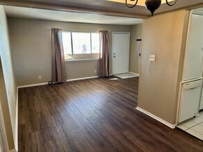 7447 S Yale Ave in Tulsa, OK - Building Photo - Building Photo