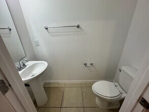 3848 Exeter Ln in Lakeland, FL - Foto de edificio - Building Photo