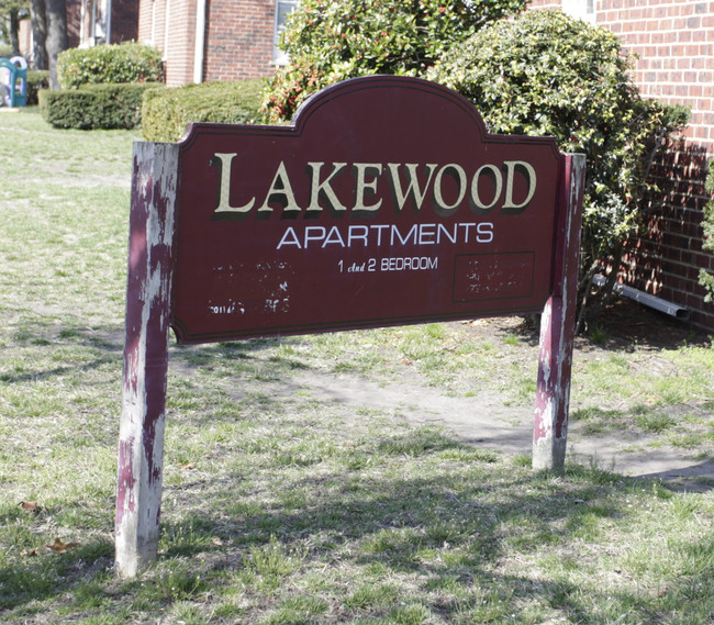 Lakewood Apartments in Lakewood, NJ - Building Photo - Building Photo