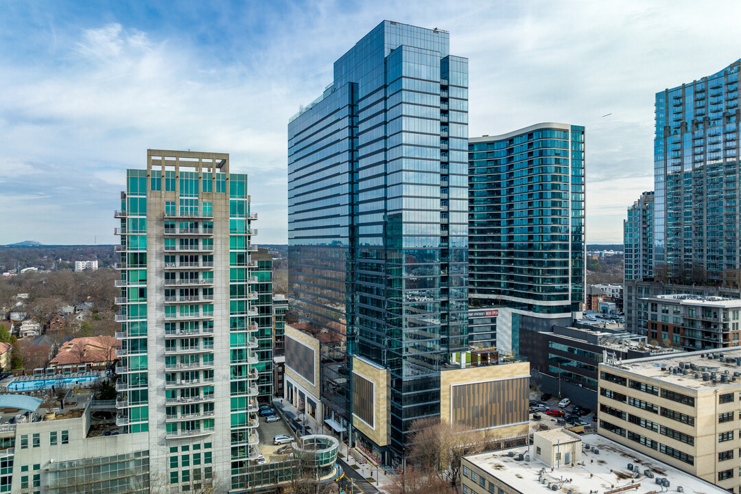 903 Peachtree in Atlanta, GA - Building Photo