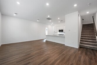 653 Royal Arch Dr in Conroe, TX - Building Photo - Building Photo