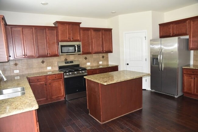 1365 Slate Bend Dr in Dacula, GA - Building Photo - Building Photo