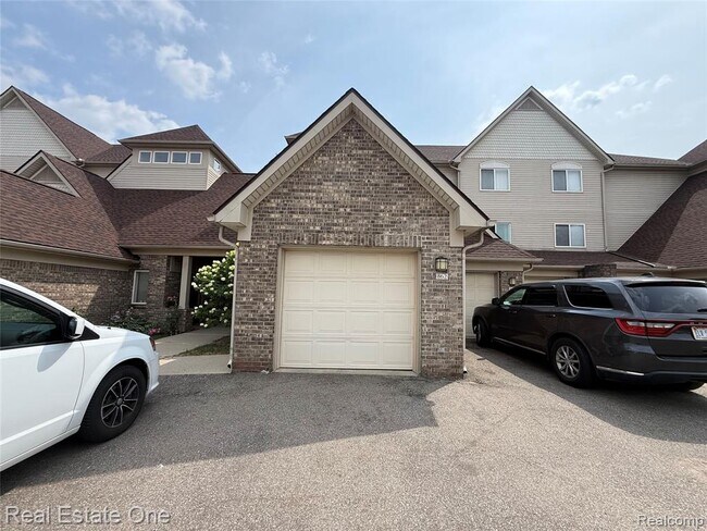 862 Brandon Ave