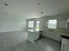 145 Nine Iron Dr in Davenport, FL - Building Photo - Building Photo