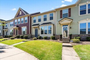 3323 Major Samuals Way in Charlotte, NC - Building Photo