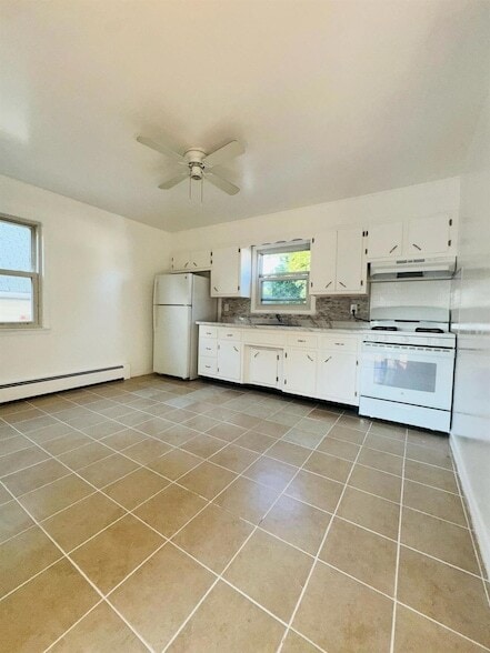property at 429 S 3rd Ave