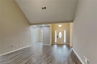 3370 Glen Summit Ln in Snellville, GA - Building Photo - Building Photo