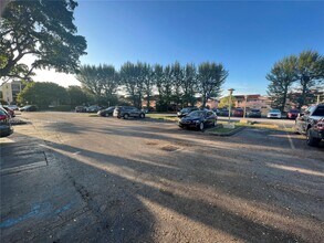 5231 Geneva Ct in Doral, FL - Building Photo - Building Photo
