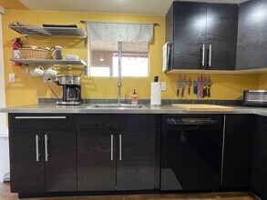 7345 Maude Adams Ave in Twentynine Palms, CA - Foto de edificio - Building Photo