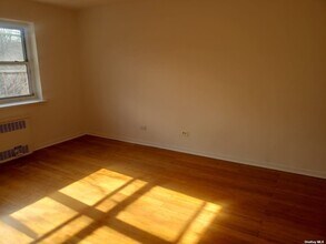 111-16 66th Ave-Unit -3A in Queens, NY - Building Photo - Building Photo