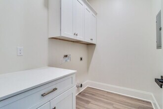 310 Edsall Ln in Lafayette, LA - Building Photo - Building Photo