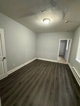 1948 E Monmouth St in Philadelphia, PA - Building Photo - Building Photo