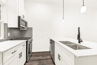 106 Armstrong St in Houston, TX - Building Photo - Building Photo