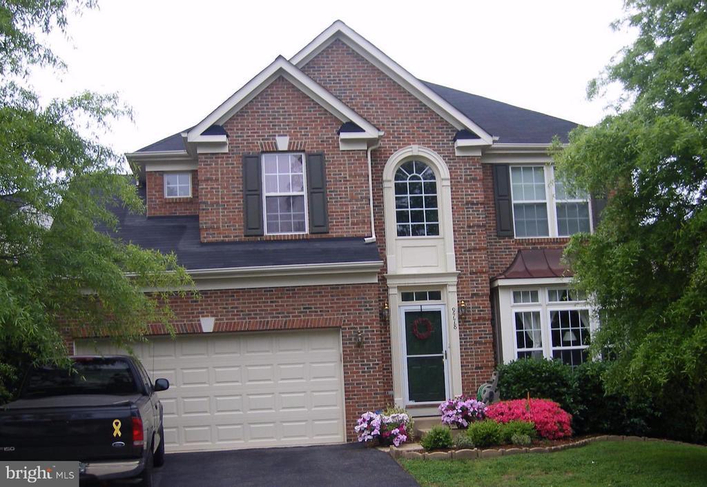9778 Lorraine Carol Way in Lorton, VA - Building Photo