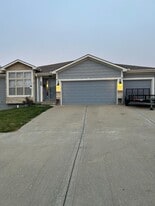 2209 Bateley St in St. Joseph, MO - Building Photo