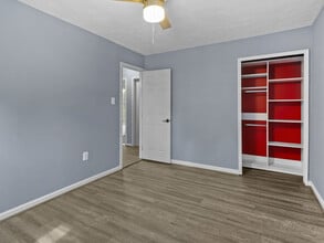 2007 Robert Bowie Dr in Upper Marlboro, MD - Foto de edificio - Building Photo