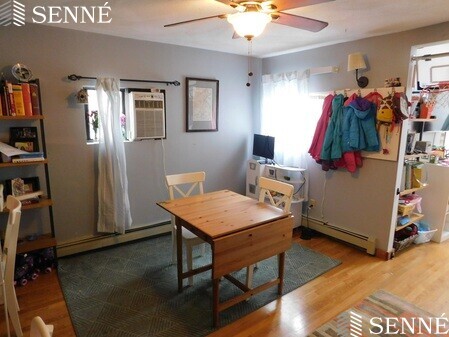 351 Norfolk St, Unit 1 in Cambridge, MA - Building Photo - Building Photo