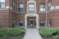 1146 Ontario St in Oak Park, IL - Foto de edificio - Building Photo