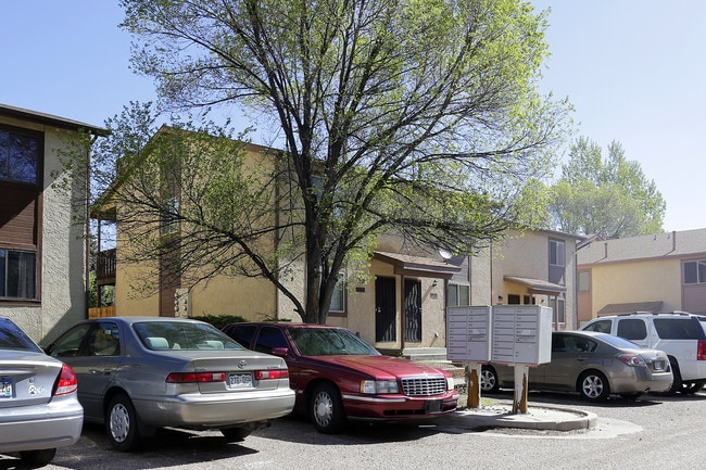 5550 Bowden Loop in Colorado Springs, CO - Building Photo - Building Photo