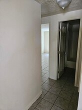 407 26th Ave W in Bradenton, FL - Foto de edificio - Building Photo