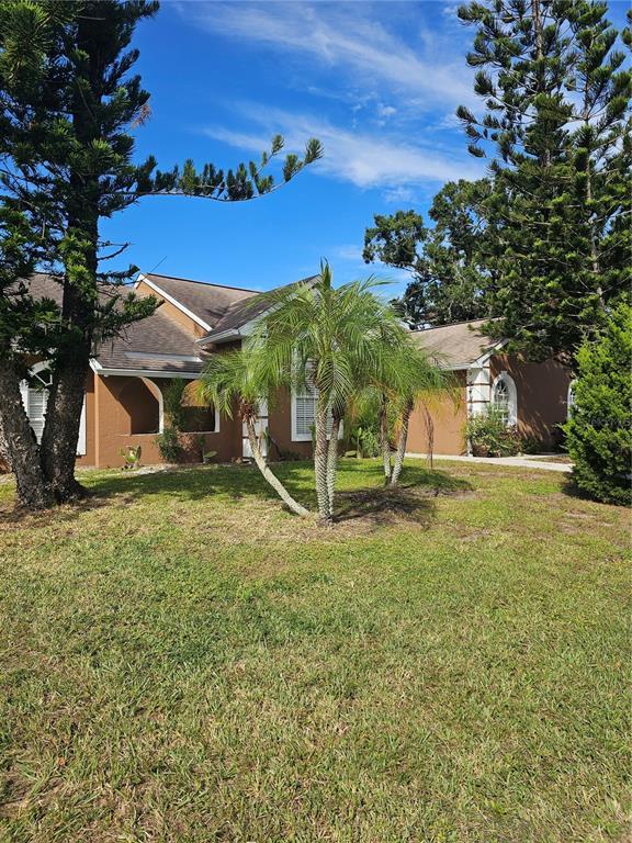 417 Lake of the Woods Dr in Venice, FL - Building Photo - Building Photo