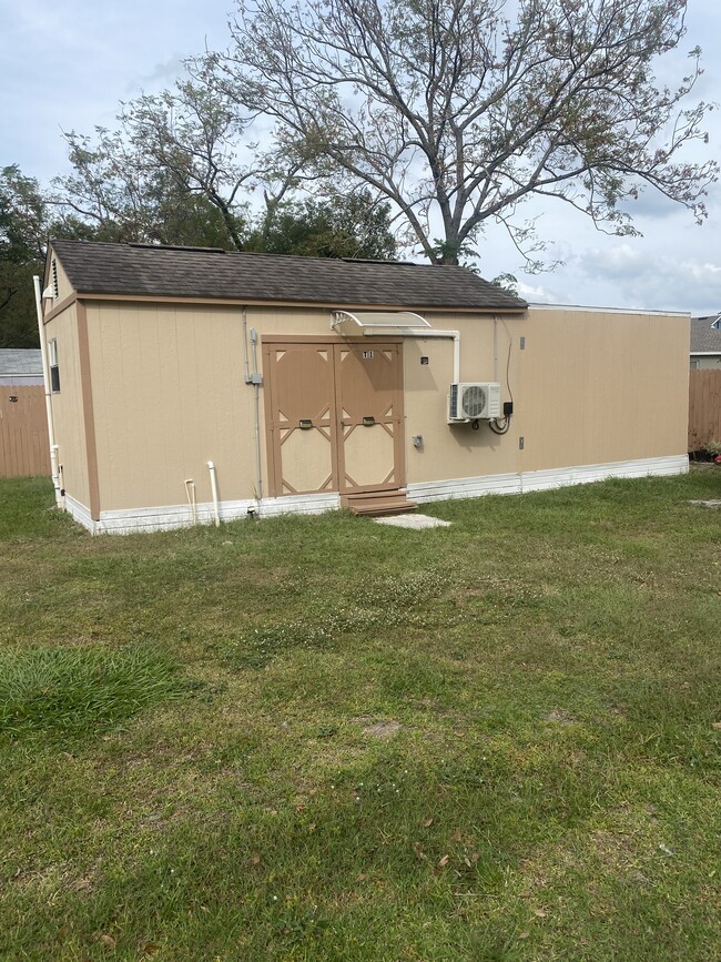 1801 Daniels St, Unit T1