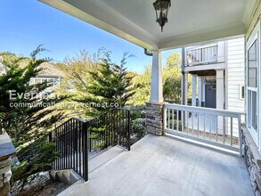 1763 Stone Hedge Dr in Atlanta, GA - Building Photo - Building Photo