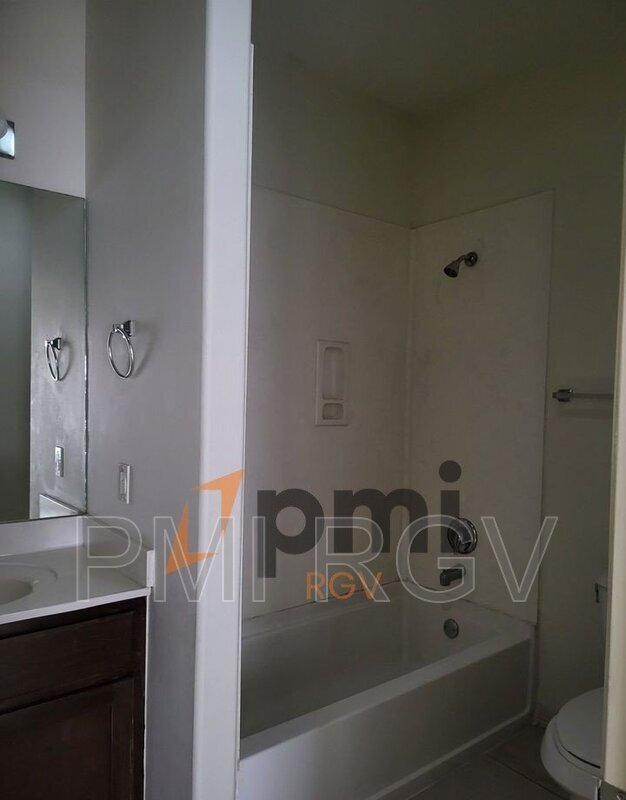 403 N Lotto Ln in Edinburg, TX - Building Photo - Building Photo