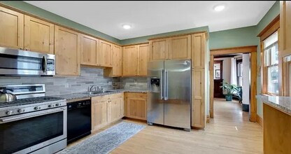 1823 N Girard Ave in Minneapolis, MN - Foto de edificio - Building Photo