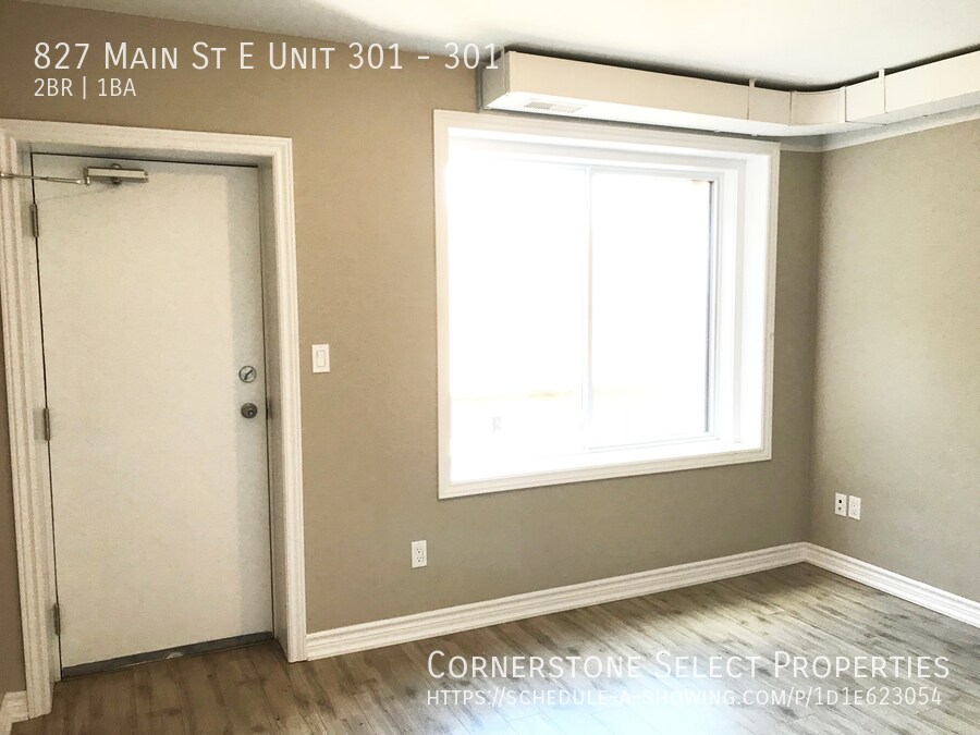 827 Main St E in Hamilton, ON - Building Photo