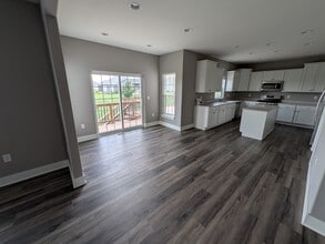 1520 Foxwood Pass in Oconomowoc, WI - Building Photo - Building Photo