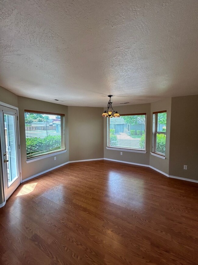 property at 3015 Merriman Rd