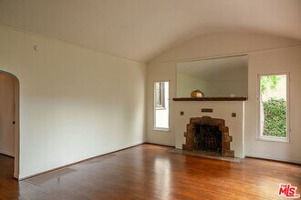 921 26th St in Santa Monica, CA - Foto de edificio - Building Photo