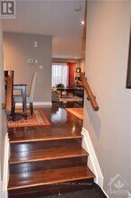 241 Serena Way in Ottawa, ON - Building Photo - Building Photo