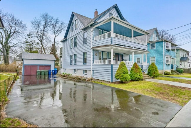115 Harborview Ave, Unit Second floor