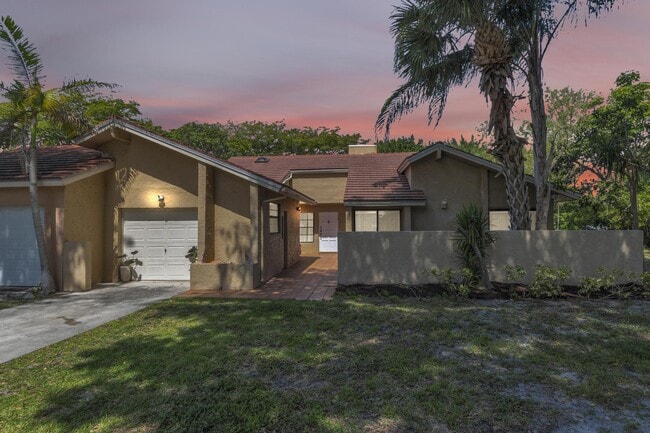 23265 Boca Club Colony Cir in Boca Raton, FL - Building Photo - Building Photo