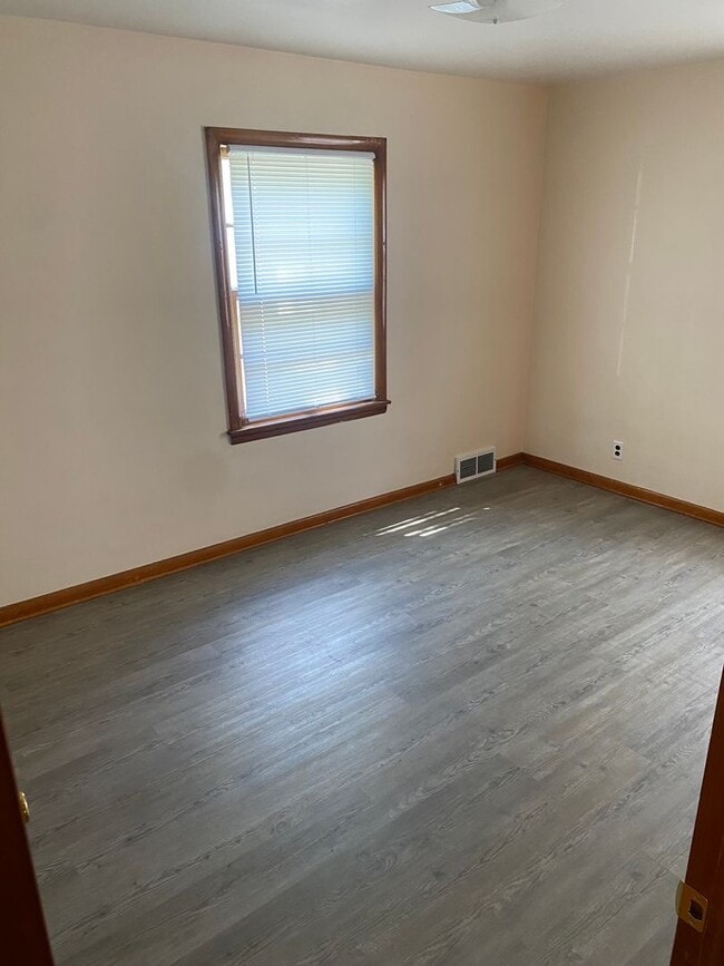 2519 Prial Ave in Rockford, IL - Building Photo - Building Photo