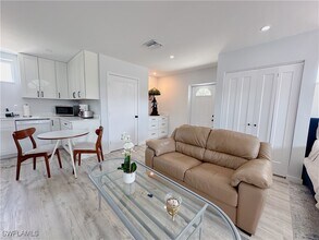 1308 Rosemary Ln in Naples, FL - Building Photo - Building Photo