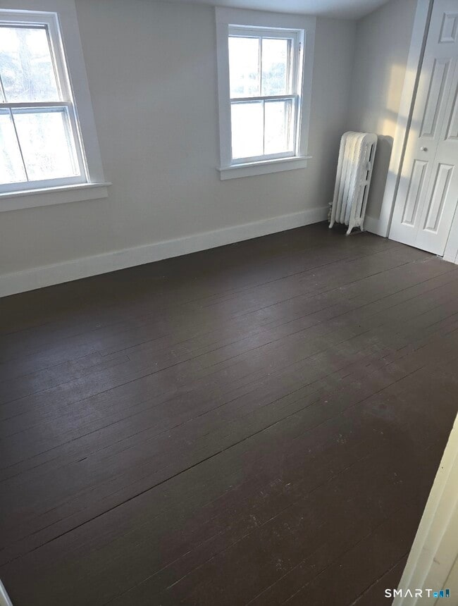 33 Granite Ave in Canaan, CT - Building Photo - Building Photo