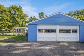 4 Greycourt Rd in Chester, NY - Building Photo - Building Photo