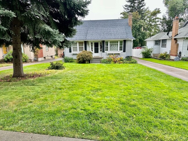 property at 3419 N Park Blvd
