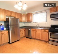 412 S Craig Pl in Lombard, IL - Building Photo - Building Photo